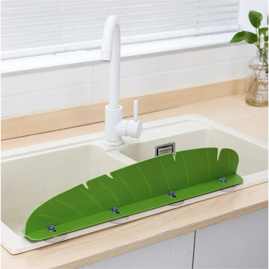 Silicone Kitchen Sink Splash Guard With Suction Cup Waterproof And Oil-Proof Anti-Splash Baffle Soft Sink Shield For Dishwash