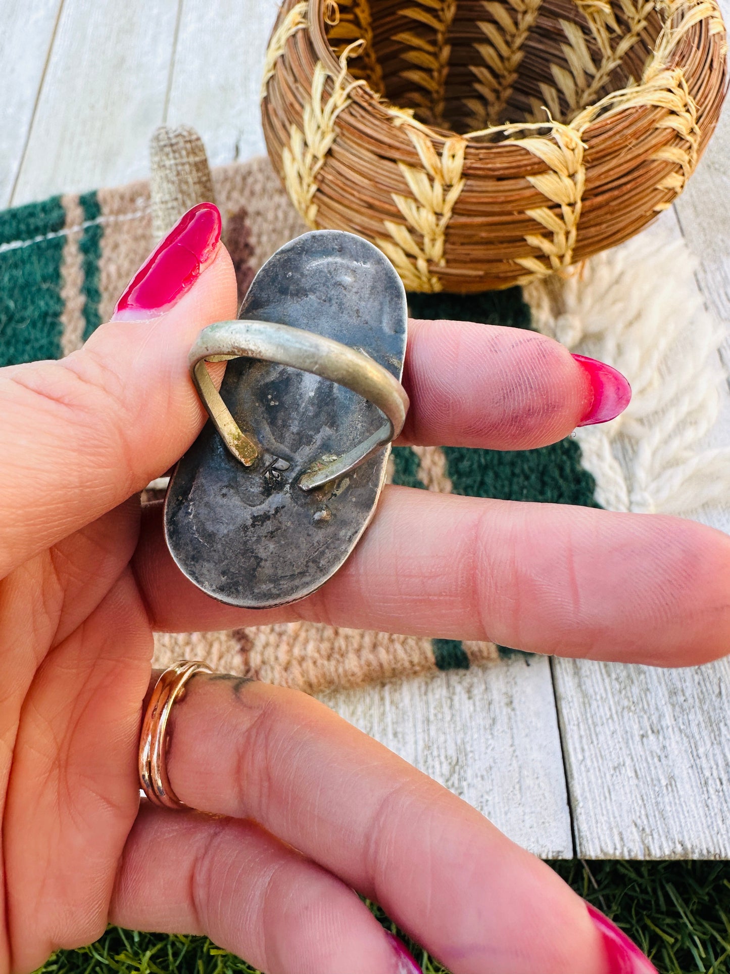 Old Pawn Handcrafted Turquoise & Sterling Silver Ring Size 8.5