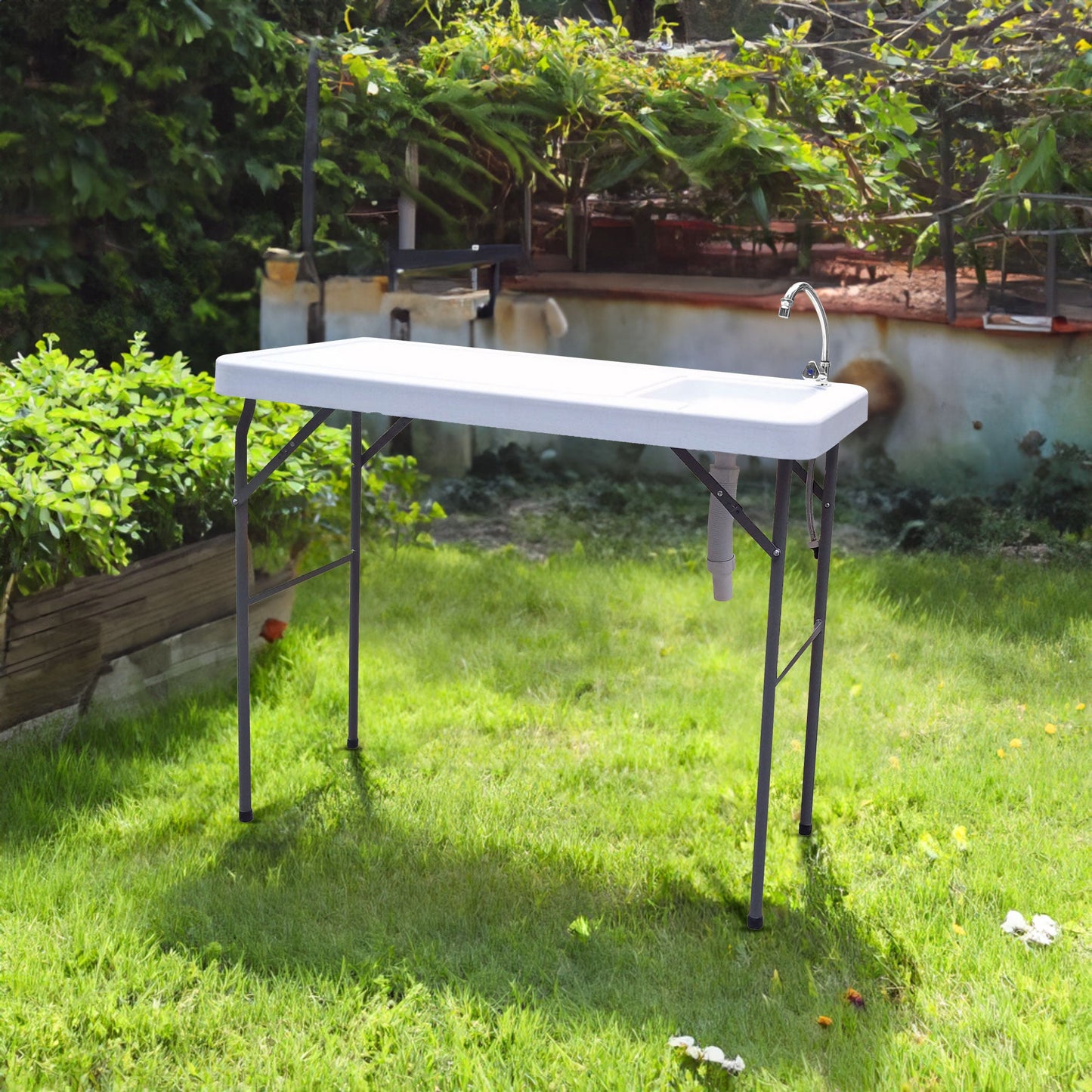 Outdoor Fish and Game Cutting Cleaning Table w/Sink and Faucet