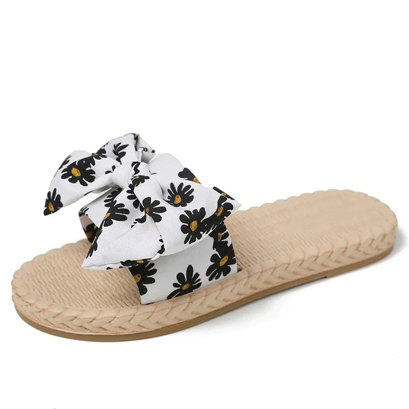 Women's Summer Flat Beach Casual Sandals - Slip-On Style