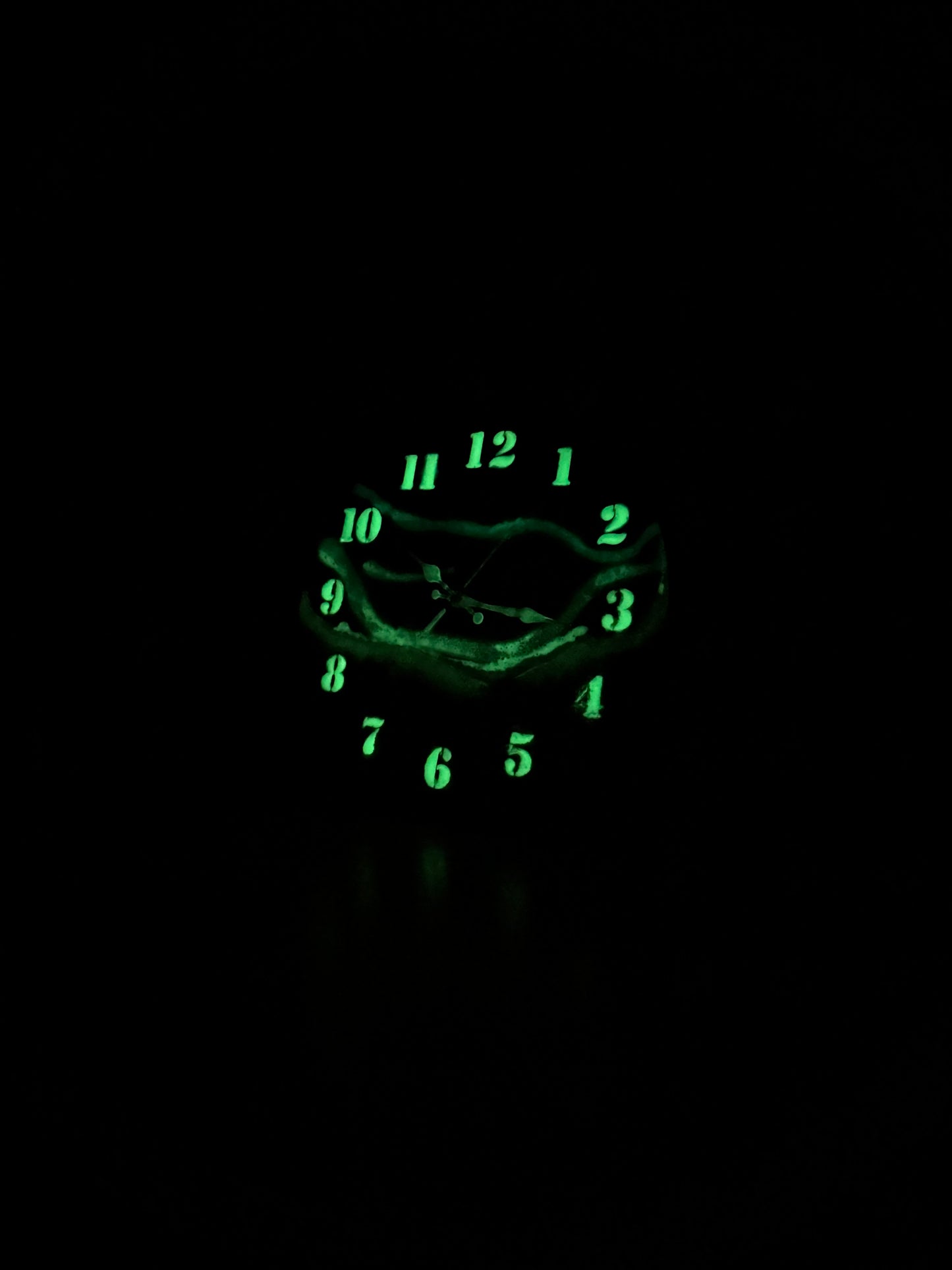 Handcrafted 33cm Solar-Powered Phosphorescent Art Piece – Ultra-Luxurious & Sleep-Friendly Glow