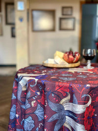 Round Tablecloth, linen-cotton mix, printed | Red drama