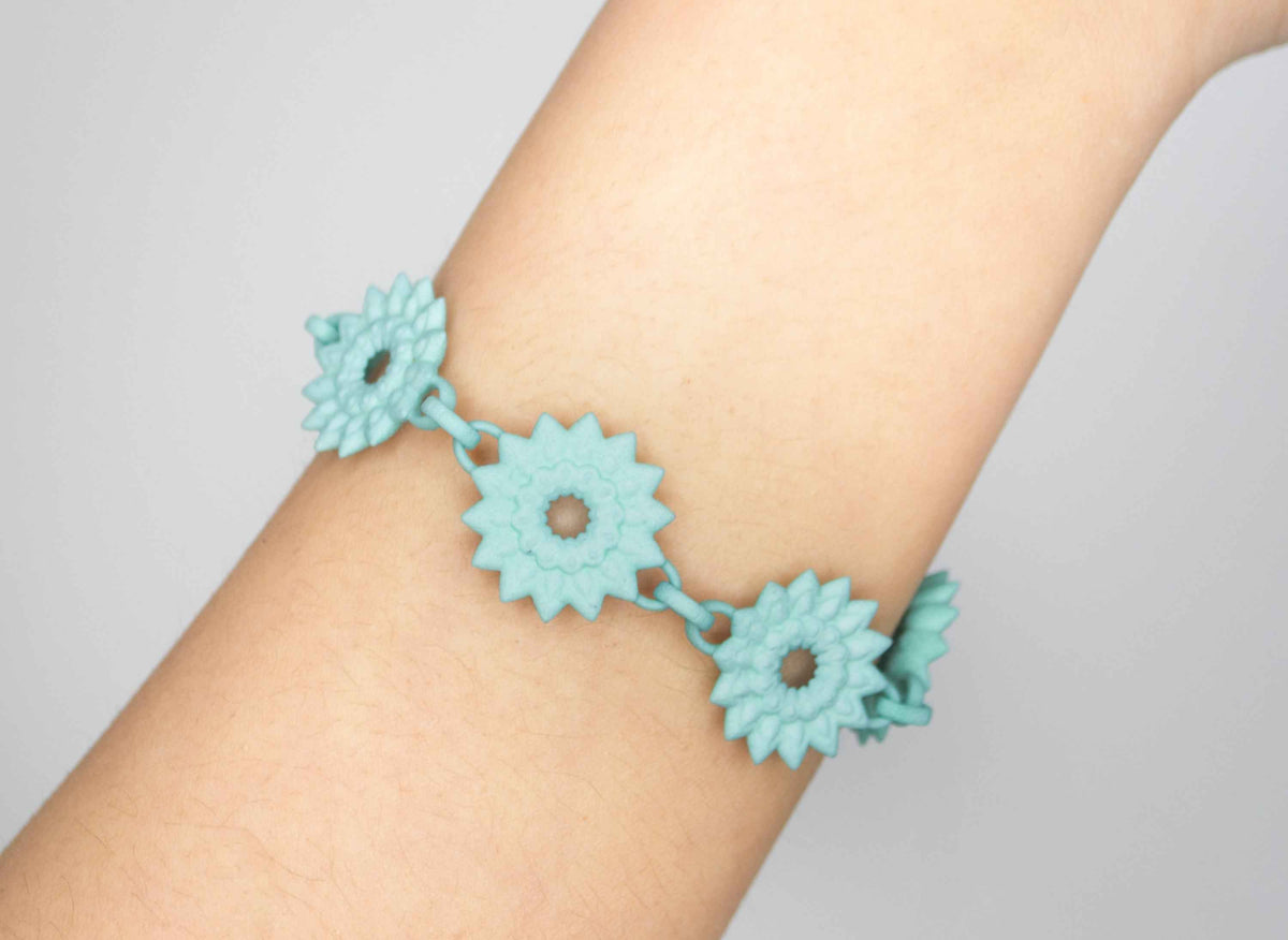 Flower Chain Bracelet - Dahlia