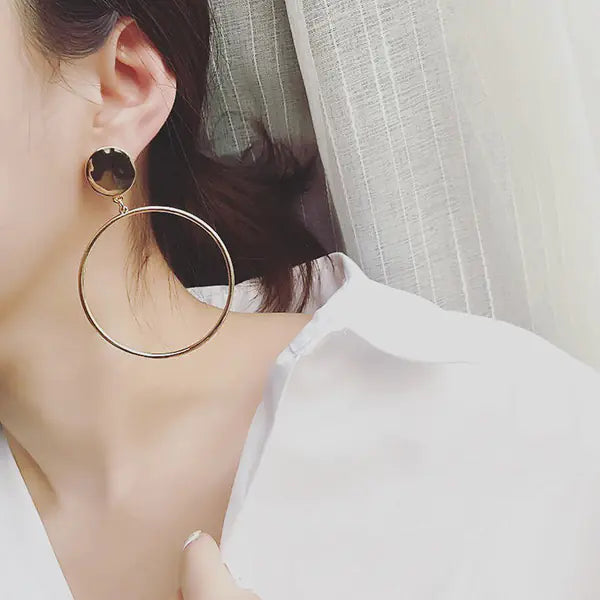 Simple Circle Earrings - Trendy and Versatile Design