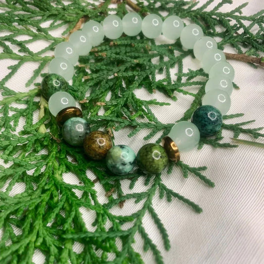 Green and White Agate Bead Bracelet with Copper Spacers