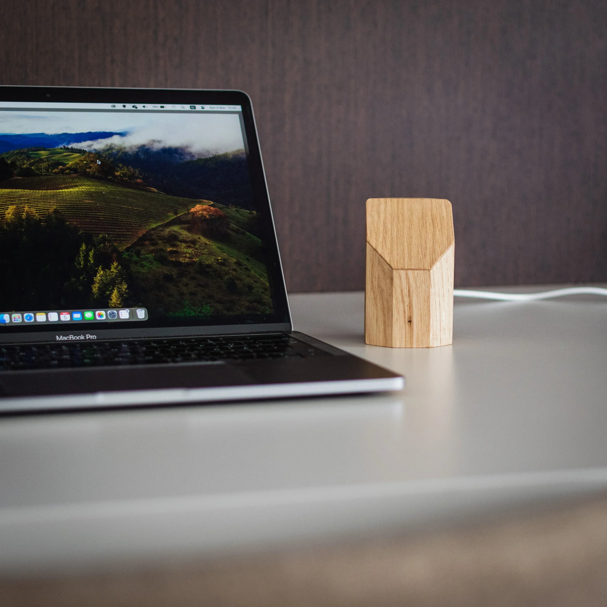 Wooden MagSafe Wireless Charger for iPhone, Android. Fast Qi2 25W - Trustymall