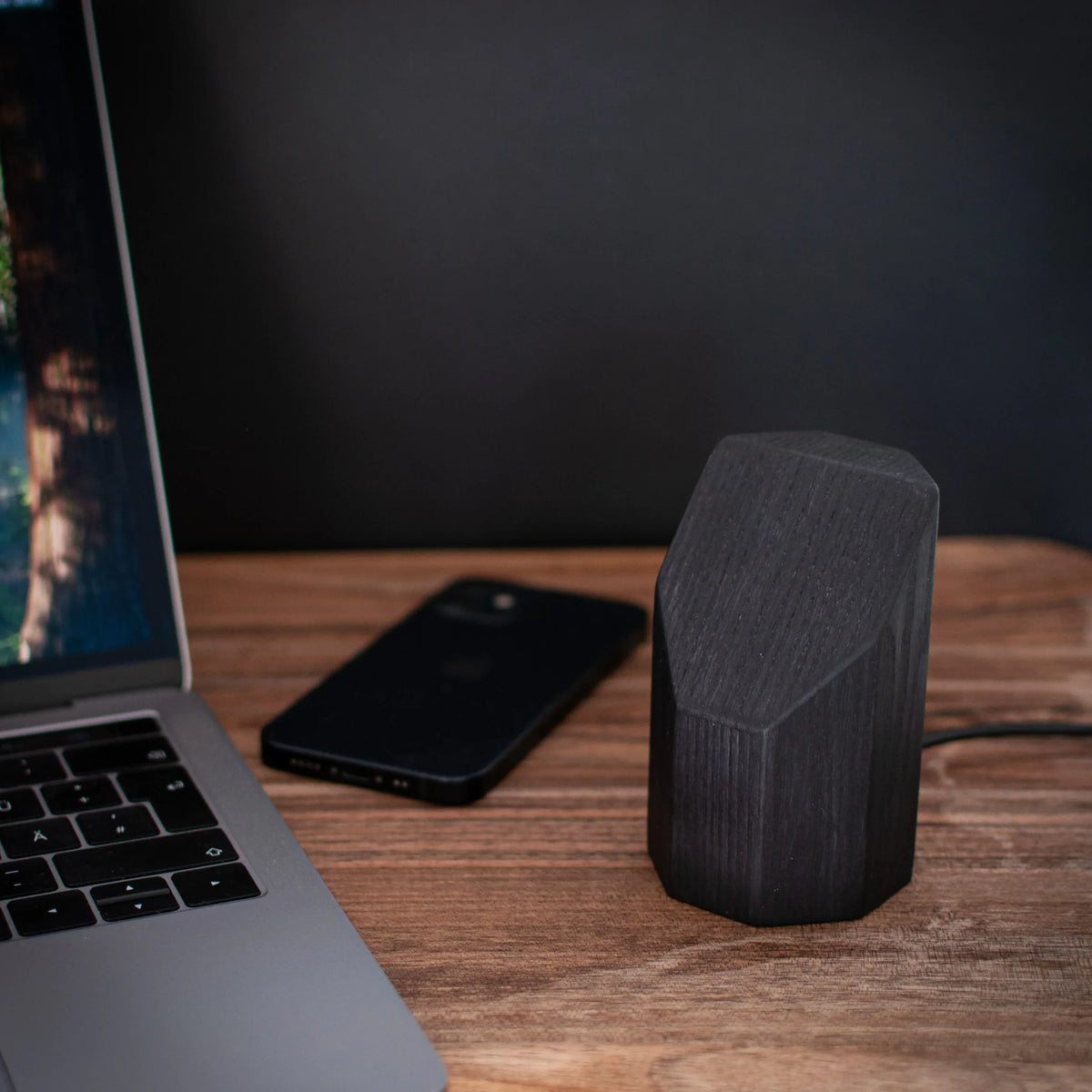 Wooden MagSafe Wireless Charger for iPhone, Android. Fast Qi2 25W - Trustymall
