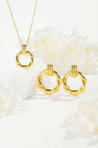 Eléa Gold Twisted Hoop Pendant Necklace